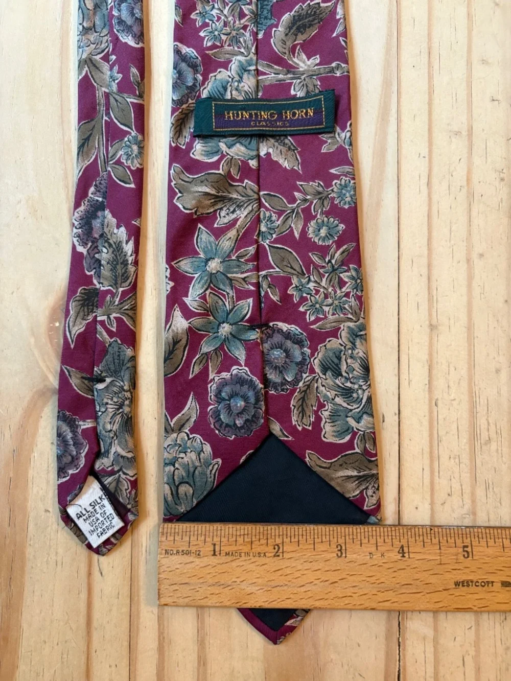 Vintage Hunting Horn Classics Burgundy Floral 100% Silk Men’s Tie